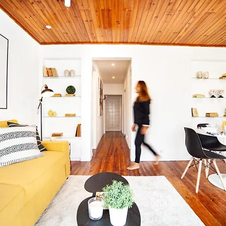 Tejo View At Alfama Stairs With Terrace Daire Lisboa