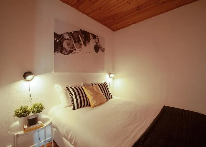 Apartment Tejo View At Alfama Stairs With Terrace Lisbon